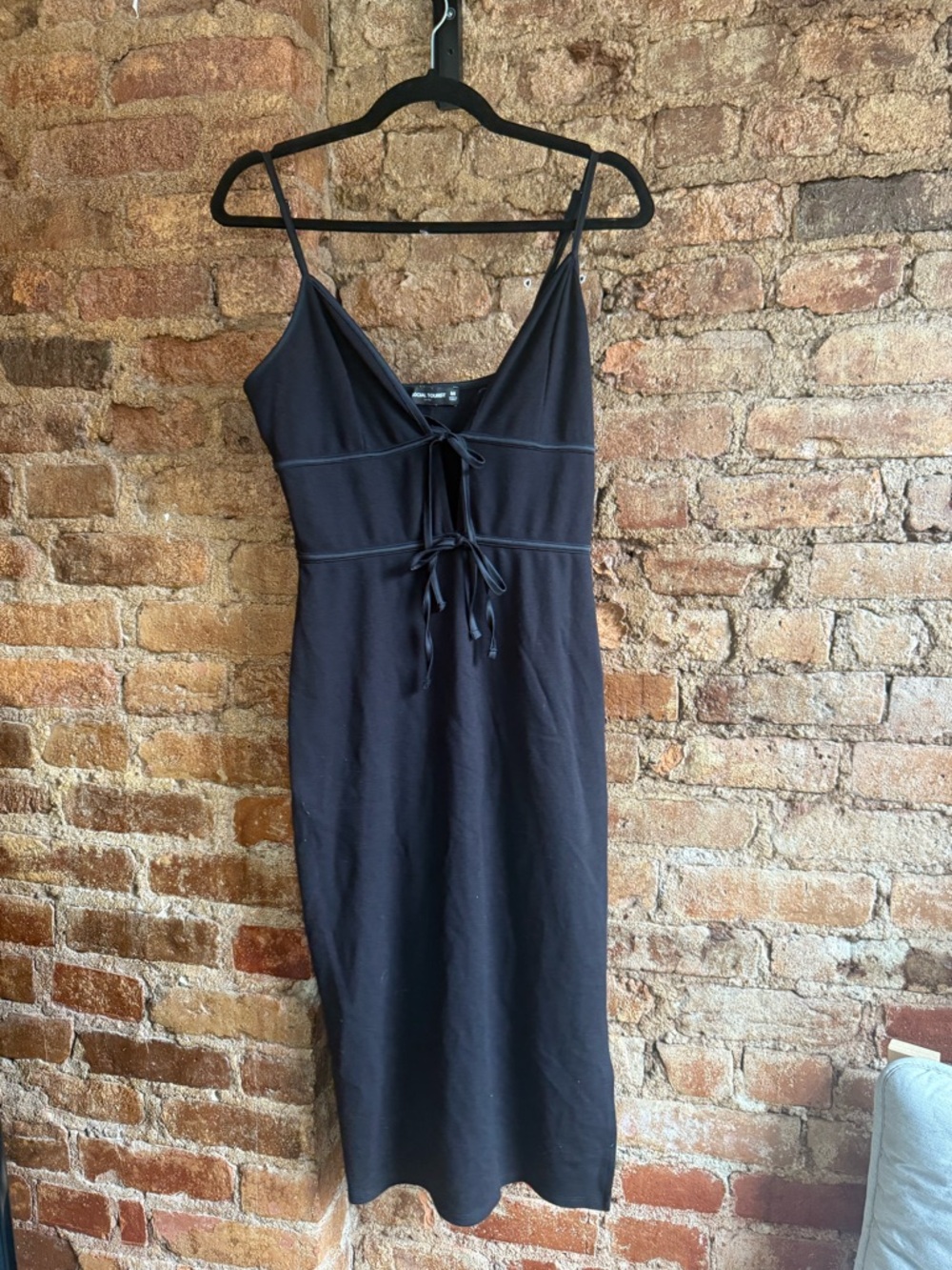 Social Tourist Tie Front Midi Dress Black With Slit